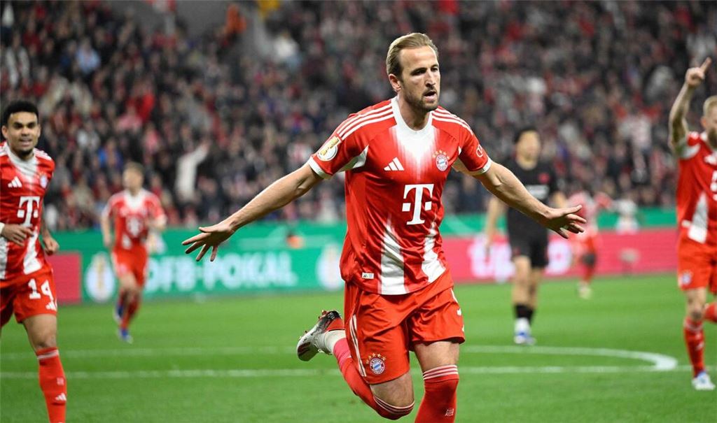 Vor 30.210 Zuschauern in der ausverkauften BayArena erzielte Harry Kane (22. Minute) das 1:0 für die Münchner.