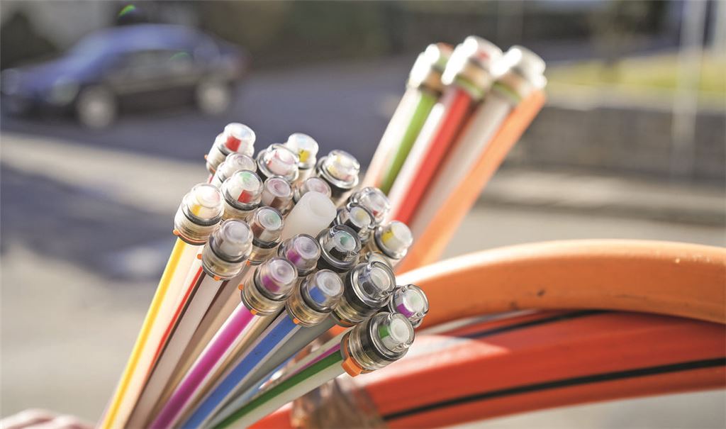 Vor Ende dieses Jahres soll der Ausbau einer turboschnellen Internet-Infrastruktur in der Stadt Knittlingen beginnen. Foto: Archiv/adobe stock/Karsten