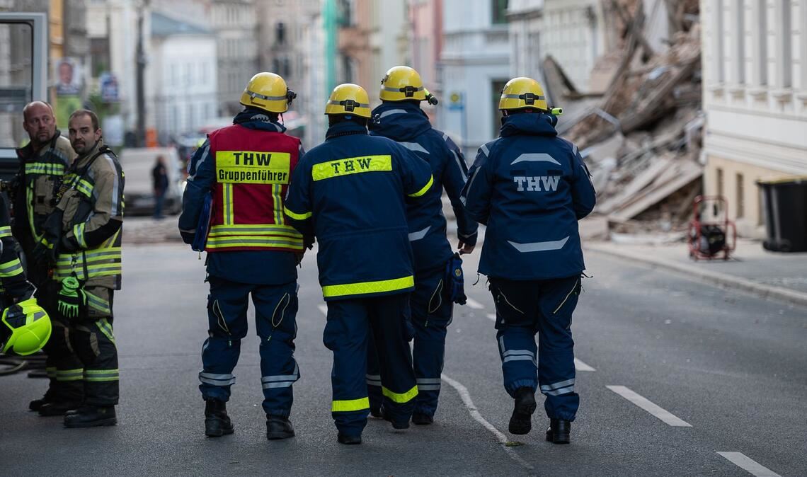 Vor Ort waren bis zum späten Abend rund 120 Einsatzkräfte.