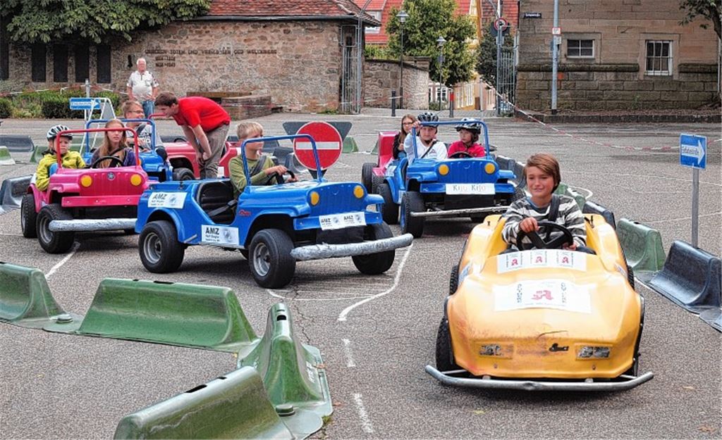 Vor dem Start ins Abenteuer haben die Kinder eine genaue Einweisung bekommen.