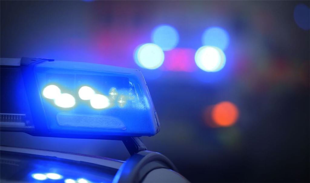 Vor der Flucht habe der Jugendliche einen Unfall in Hilzingen verzrsacht (Symbolbild).