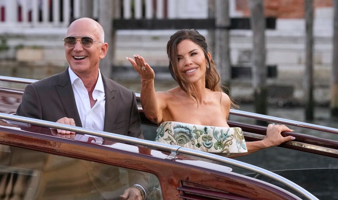 Vor einem Jahr heirateten Amazon-Milliardär Jeff Bezos und Laura Sánchez in Venedig. (Archivbild)