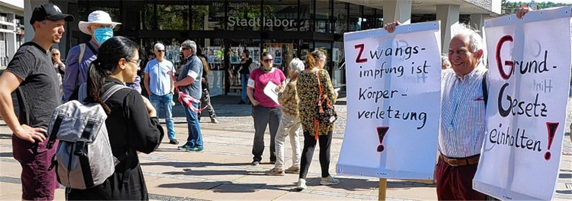 Vorauseilender Ungehorsam: Während die Welt auf einen Impfstoff gegen das Coronavirus wartet, fürchten sich manche Bürger und Demonstranten bereits vor einer „Zwangsimpfung“.Friedrich