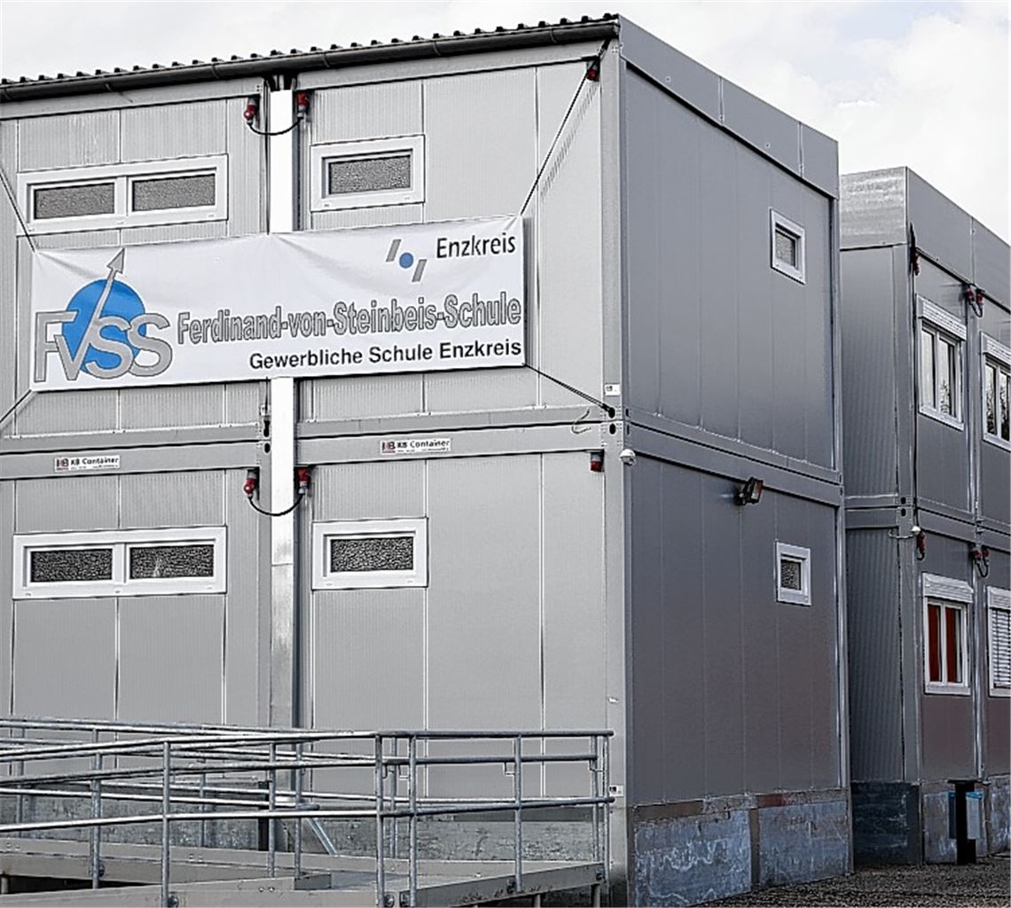 Vorausschauend: Die (provisorische) Ferdinand-von-Steinbeis-Schule und die Georg-Kerschensteiner-Schule (re. Schulleiter Rainer Schork) haben verstärkt Schüler mit Mittlerer Reife im Blick.