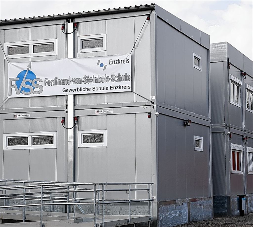 Vorausschauend: Die (provisorische) Ferdinand-von-Steinbeis-Schule und die Georg-Kerschensteiner-Schule (re. Schulleiter Rainer Schork) haben verstärkt Schüler mit Mittlerer Reife im Blick.