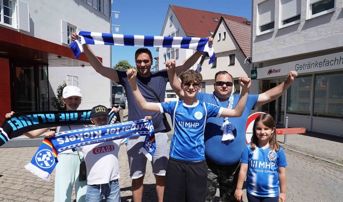 Vorfreude auf das WFV-Pokalfinale bei den Fans der Blauen.