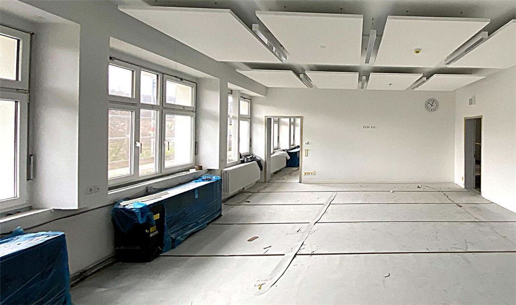 Vorgeschmack: Die Räume der Wendler-Grundschule in Lomersheim präsentieren sich nach der Grundsanierung hell und modern. Einzug soll nach den Faschingsferien sein. Fotos: privat