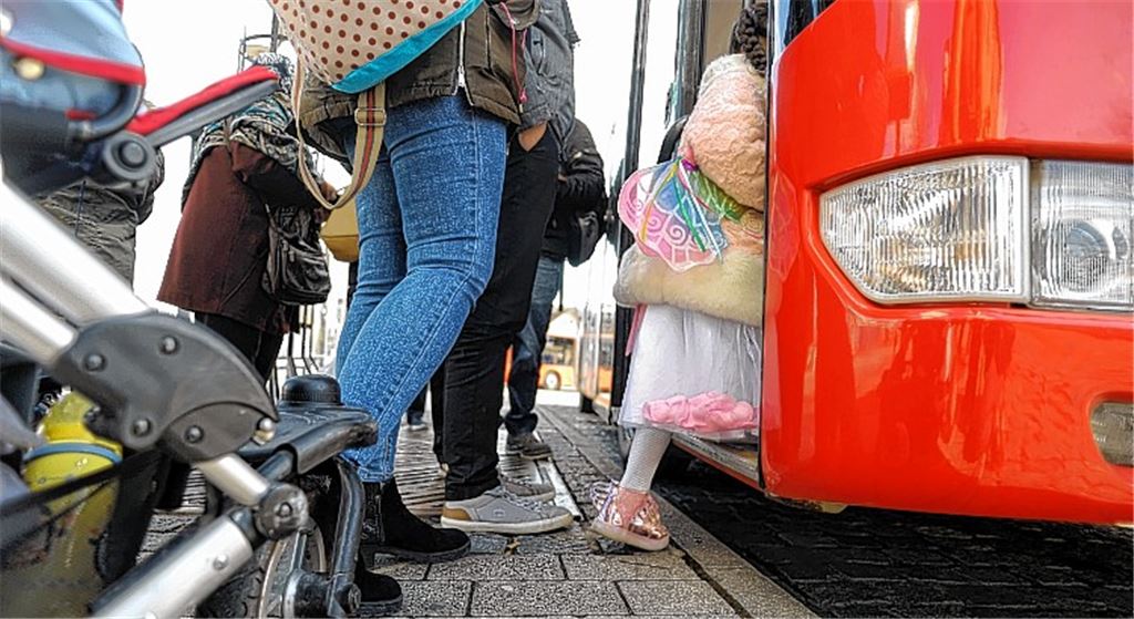 Haltestellen-Politik der kleinen Schritte