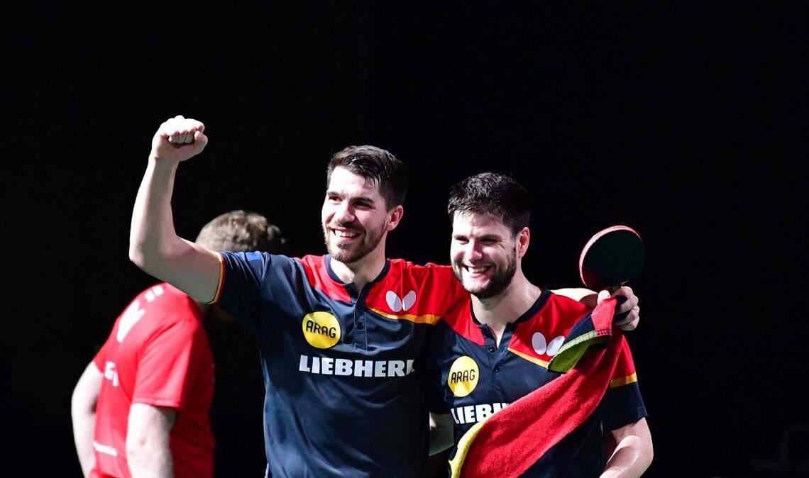 WM-Medaille für Dimitrij Ovtcharov (rechts) und Patrick Franziska