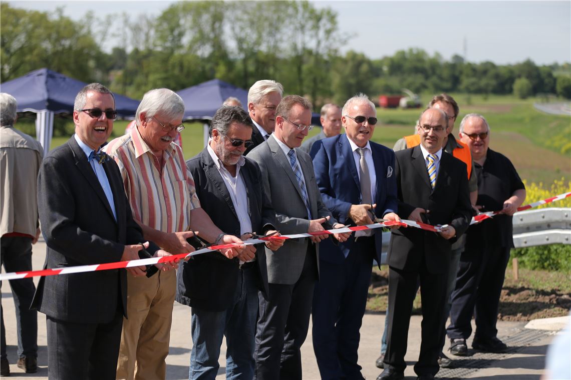 910_0008_131984_lh_Westtangente_feierliche_Uebergabe_1_