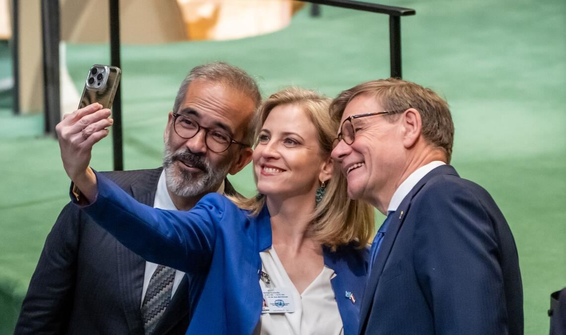 Wahlkampf gegen Freunde: Außenminister Wadephul mit seiner Amtskollegein aus Österreich, Beate Meinl-Reisinger, und seinem portugiesischen Amtskollegen Paulo Rangel.