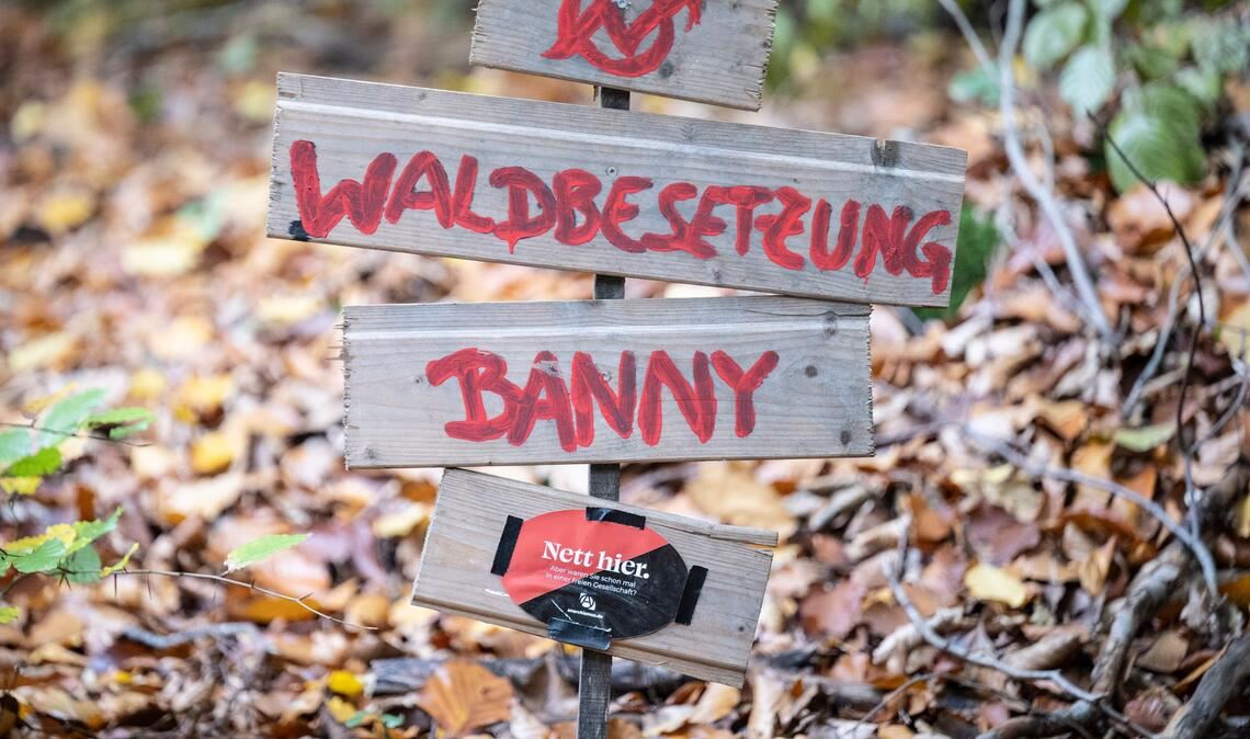 Waldbesetzung gegen Kiesabbau