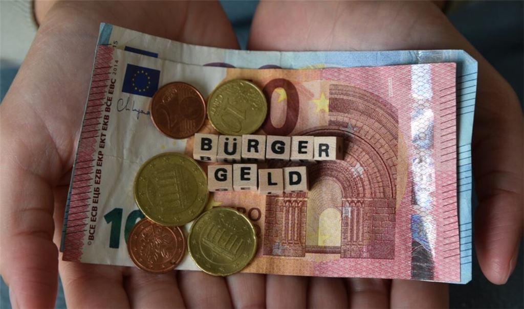 Wann wird das Bürgergeld für November 2025 überwiesen?