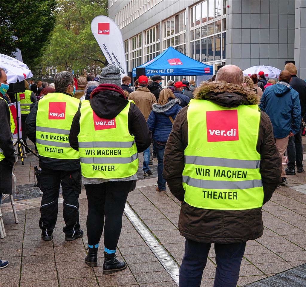 Warnstreik am Landratsamt. Foto: Friedrich