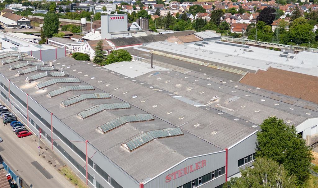 Wartet auf eine neue Nutzung: der Standort der Firma Steuler-Fliesen. Foto: Archiv