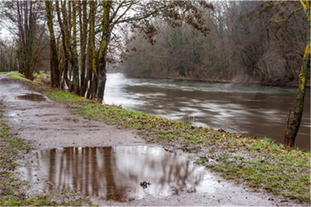 Was den Hochwasserschutz angeht, hat Mühlacker in den vergangenen Jahren und Jahrzehnten nachgelegt. Auch andere Gemeinden treiben die entsprechenden Bemühungen voran. Foto: Fotomoment