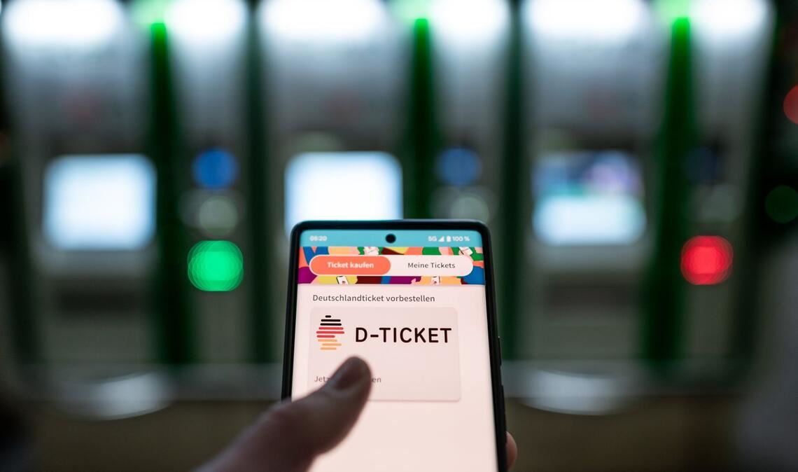 Was kostet das Deutschlandticket 2027?
