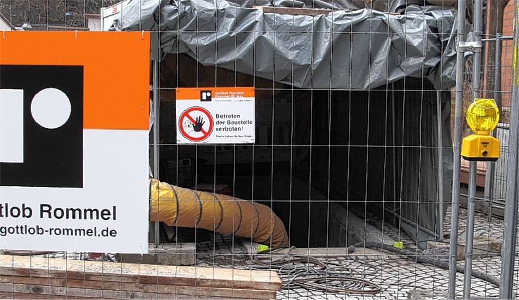 Was sich von oben nicht erahnen lässt: Die Baustelle erstreckt sich über drei Etagen.