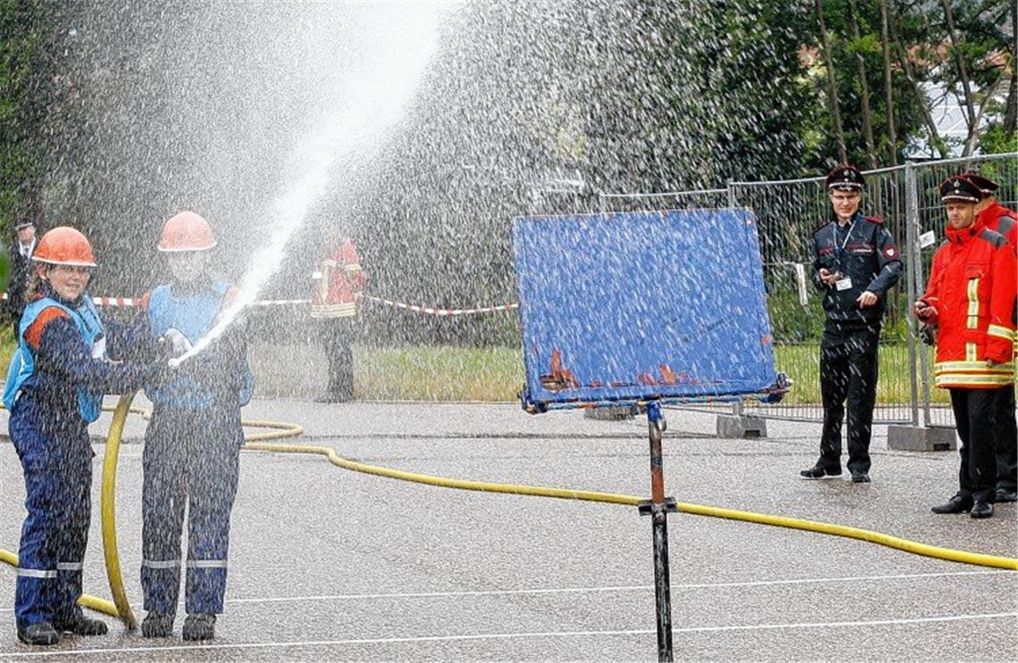 Junge Helfer zeigen ihr Können