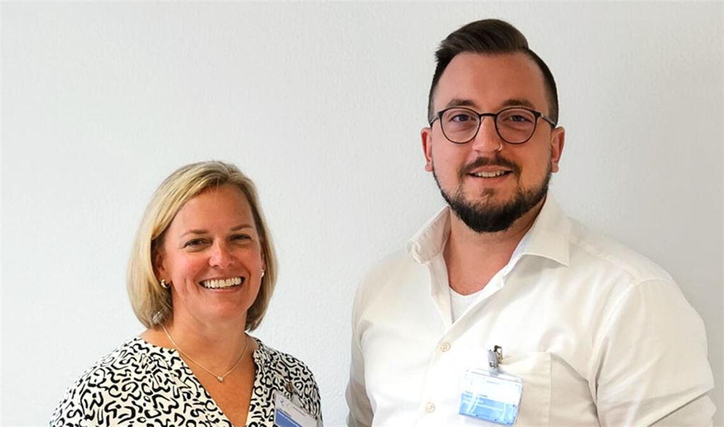 Wechsel vollzogen: Rafael Garzorz mit seiner Nachfolgerin Lisa Willers. Foto: RKH Kliniken
