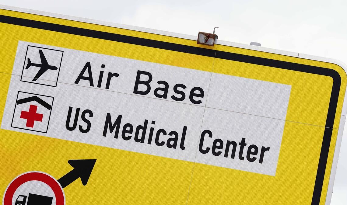 Wegen der Haushaltssperre in den USA drohen knapp 11.000 zivilen Beschäftigten der US-Streitkräfte in Deutschland Gehaltsausfälle. (Symbolbild)