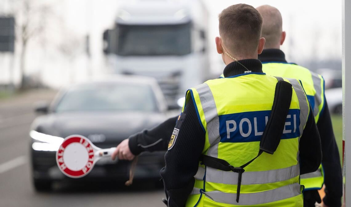 Wegen der gestiegenen Migrationszahlen hat Deutschland wieder Grenzkontrollen eingeführt. Nun hat die EU das Asylrecht reformiert, doch wann die Kontrollen wegfallen, ist ungewiss.
