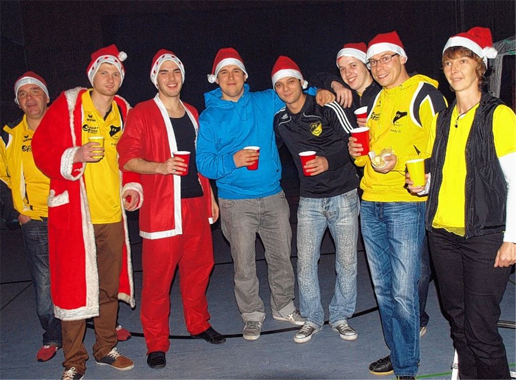 Weihnachtliches Outfit ist bei der ü18-Party in Lienzingen ein Muss.