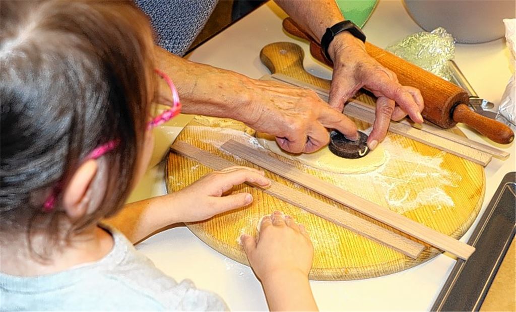 Weil das Springerlebacken kinderleicht ist dürfen auch die Kleinsten ran. Garcia Oliver