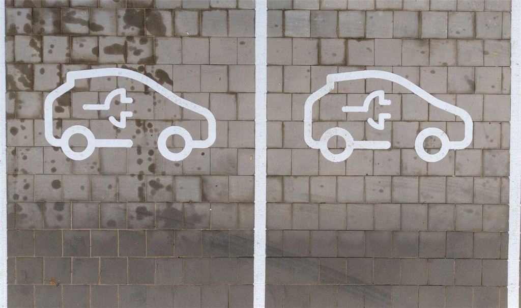 Weil es in China und den USA schlecht lief, sind die weltweiten Elektroautoneuzulassungen im ersten Quartal gesunken. (Symbolbild)