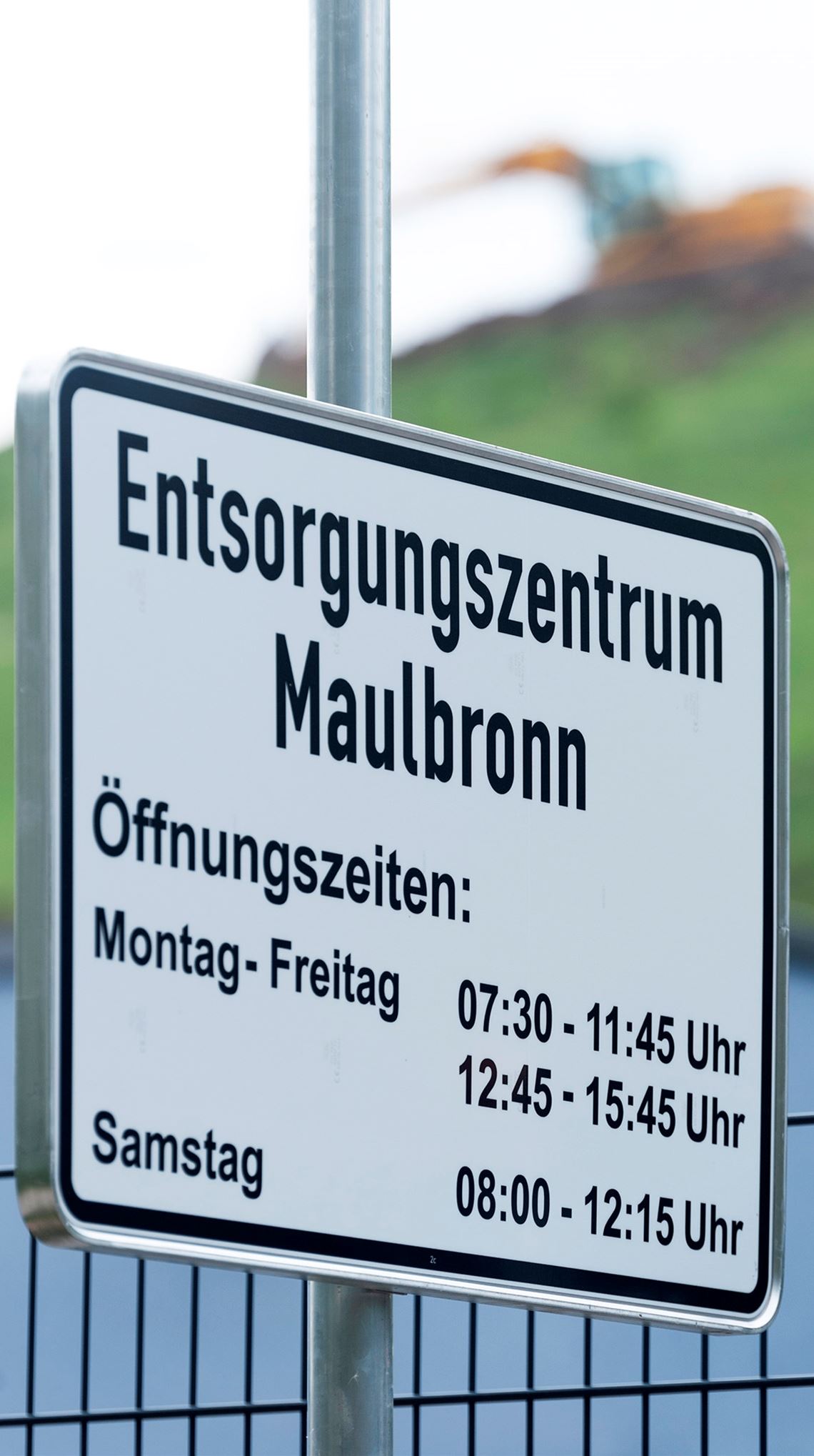 Weil in Corona-Zeiten mit Kurzarbeit besonders gerne renoviert und entrümpelt wird, sind auch die Recyclinghöfe stark frequentiert.Archiv