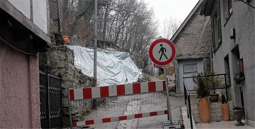 Weiter gesperrt: der Löffelstelzweg. 