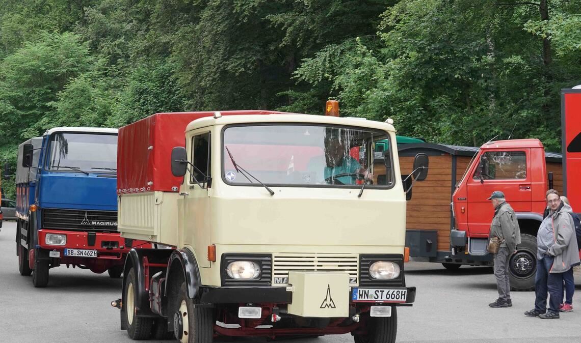 Weitere Bilder vom Lkw-Oldtimertreffen auf der Schwäbischen Alb.