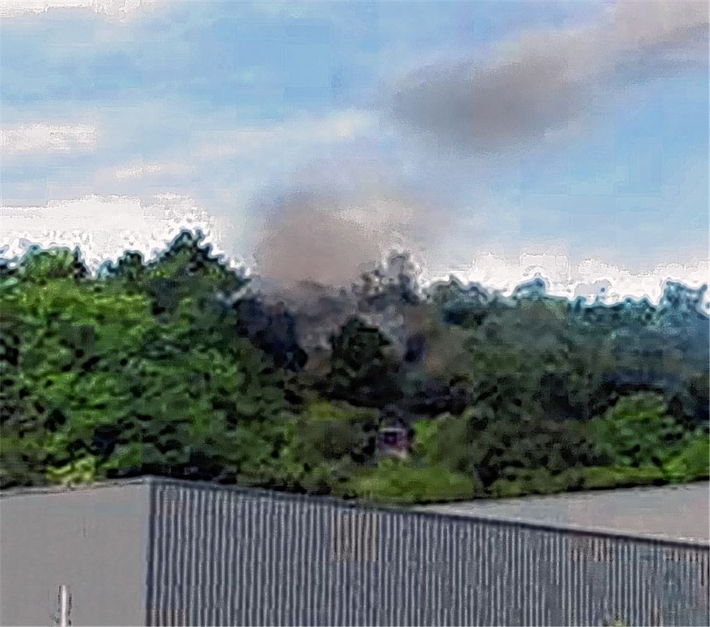 Qualm über Enzberg löst Feueralarm aus