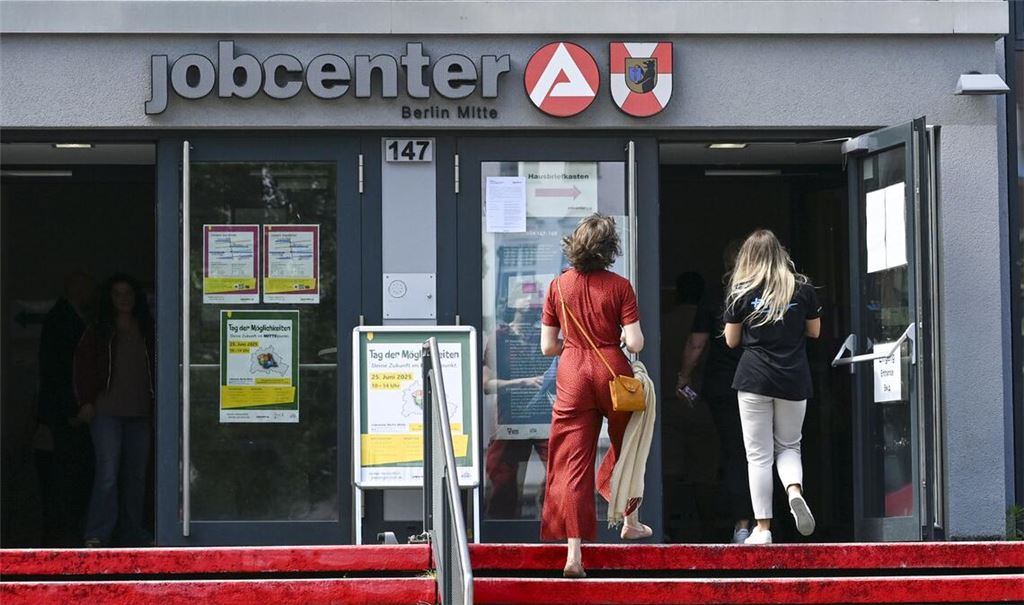 Welche Mittel hat das Jobcenter, wenn Bürgergeldempfänger sich verweigern?