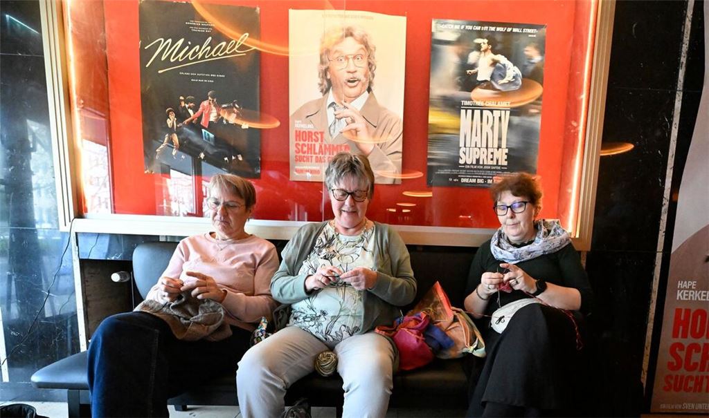 Welcher Film gezeigt wird, erfahren die Besucherinnen bei dem Kölner Event erst kurz vorher als Überraschung.