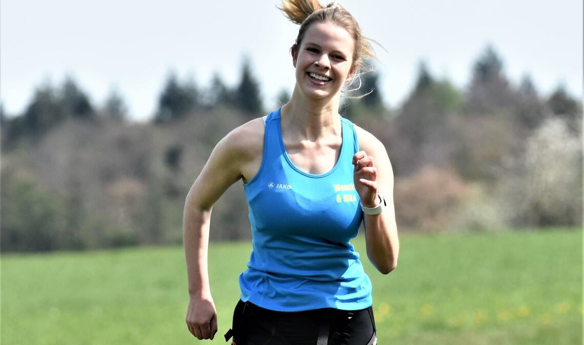 Wencke Zimmermann mit Nika beim 1000-Meter-Lauf im Sprint-Vierkampf. Foto: privat