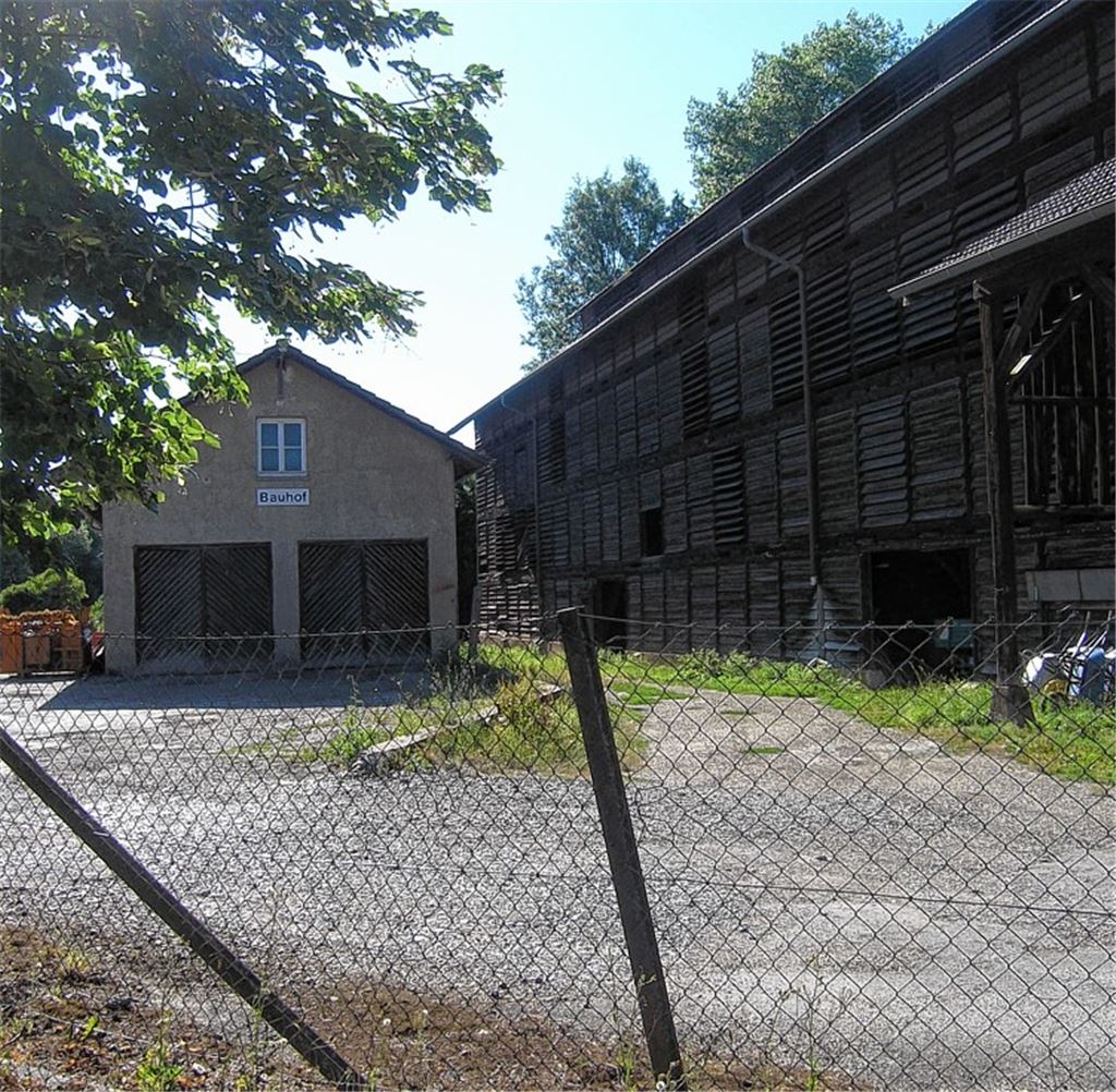 Wenn der Knittlinger Bauhof erst einmal umgezogen ist, wird zwischen Weissach und Esselbach eine große Fläche frei.