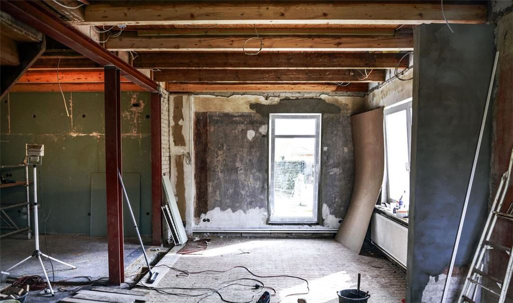 Wenn eine gründliche Sanierung nötig ist, wird es teuer.