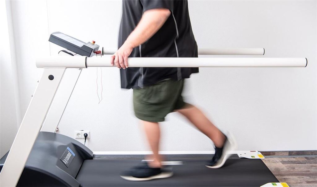 Wer Diabetes hat, sollte so wenig Übergewicht wie möglich haben. Doch nicht bei allen gelingt das Abnehmen allein mit Bewegung. Hier können neue Medikamente helfen.