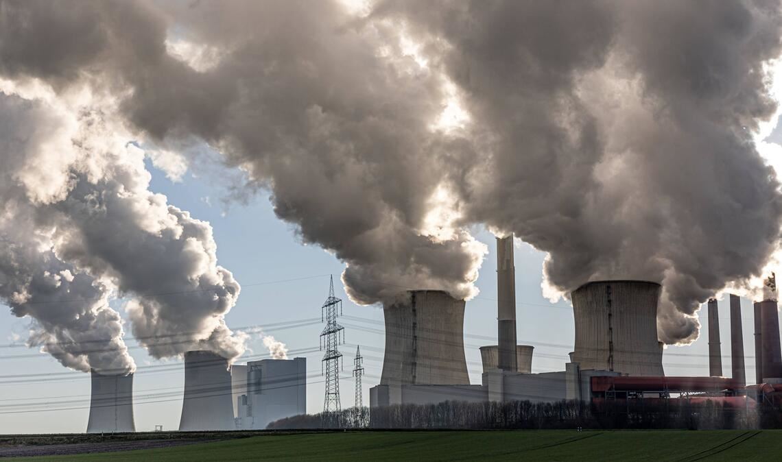 Wer die Luft verschmutzt, muss dafür bezahlen. Nach dieser einfachen Formel funktioniert der Emissionshandel in der EU.