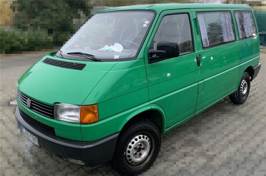 Wer hat den VW-Bus gesehen? Foto: pol