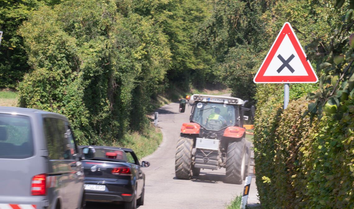 Wer hat denn nun Vorfahrt? Das für viele verwirrende Schild an der Fuchsensteige. Foto: Fotomoment