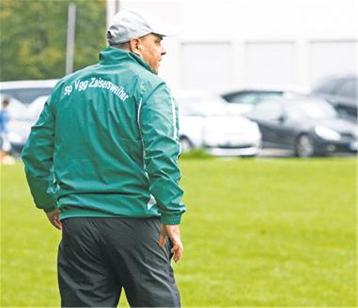 Wer im Training nicht an seinen Schwächen arbeitet, dem zeigt Jürgen Widmann schon mal die kalte Schulter.
Archivfoto: Eigner