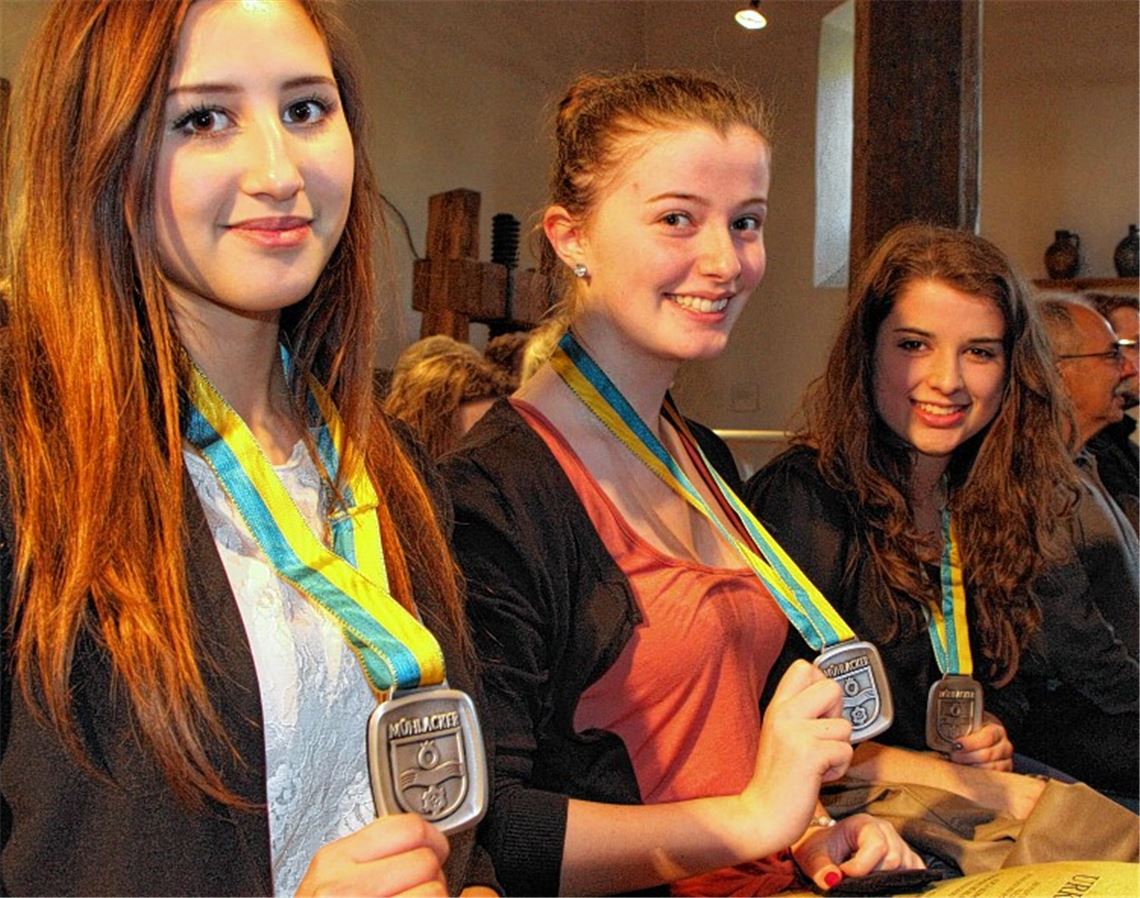 Werbeträger für die Stadt: Die erfolgreichen Kämpferinnen von Taekwon Do Mühlacker