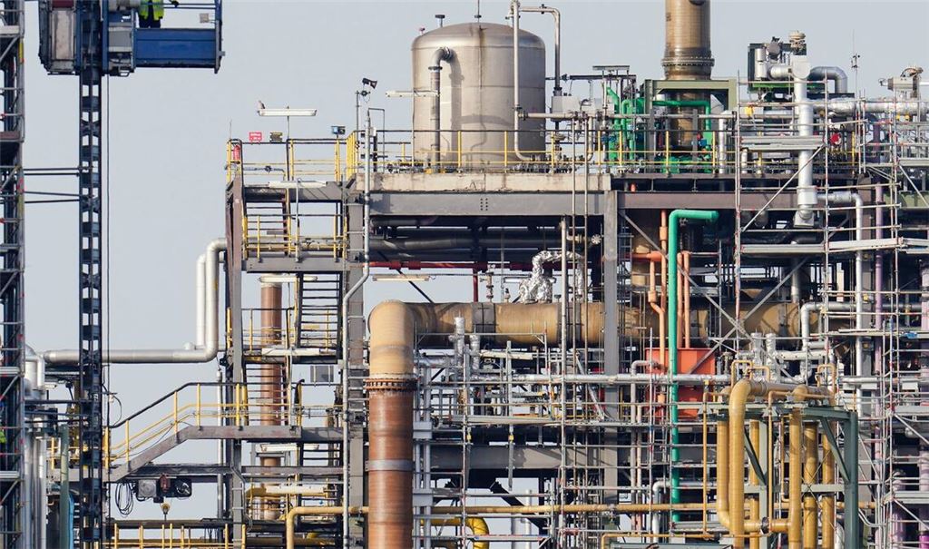 Werksgelände von BASF: Die Chemiebranche kämpft gegen hohe Energiepreise und die schwache Konjunktur. (Archivbild)