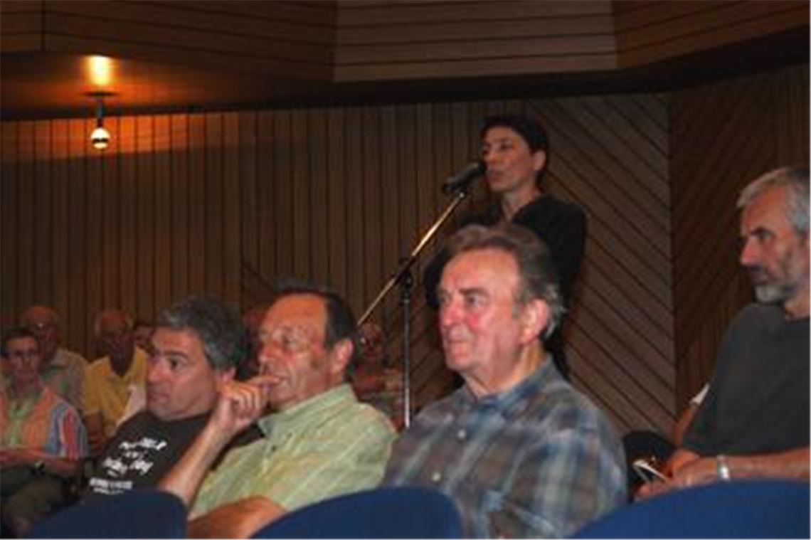 Wie ist das in Zukunft mit den Abwassergebühren? Die Bürger wollen es genau wissen. 
Foto: Appich