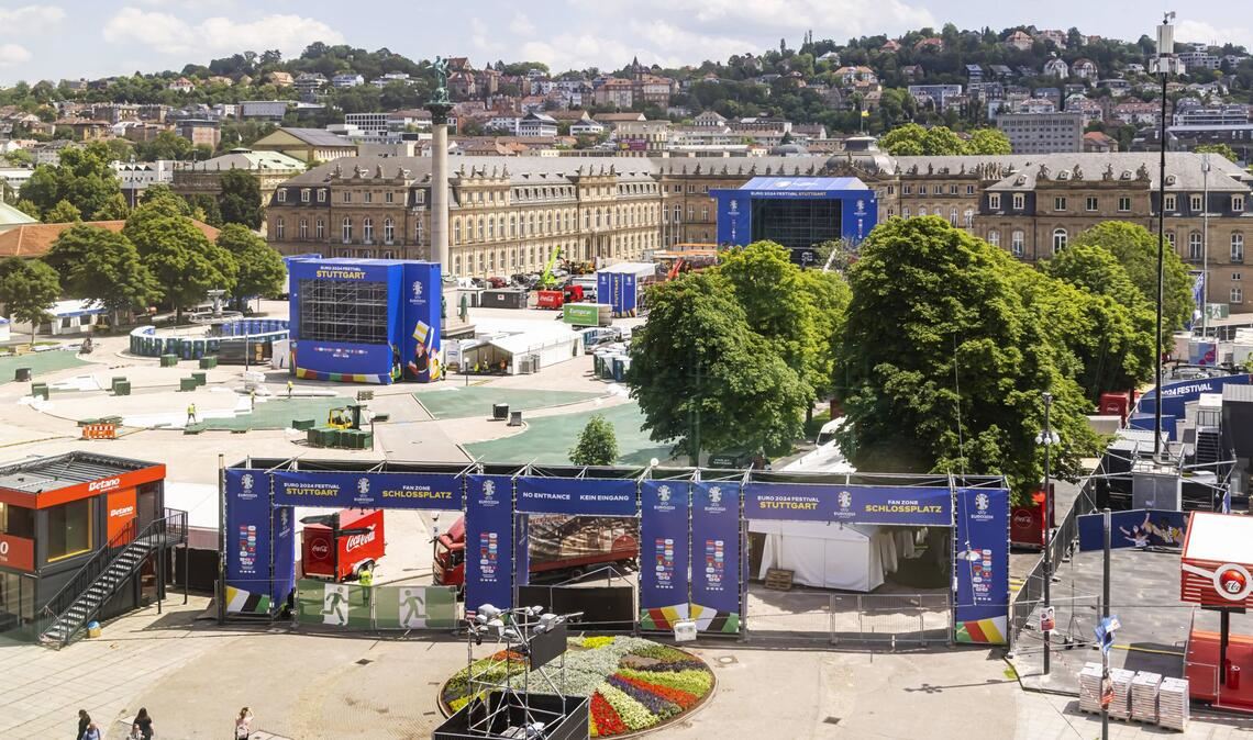 Wie schon bei der Fußball-Europameisterschaft 2024 wird sich der Stuttgarter Schlossplatz  auch für die Finals 2027 wieder in eine Public Viewing-Zone verwandeln.