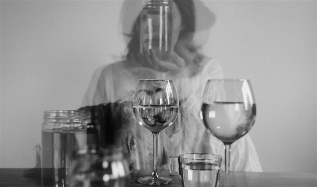 Wie viel Wein ist zu viel? Riskante Mengen Alkohol konsumieren mehr Menschen, als man denkt.