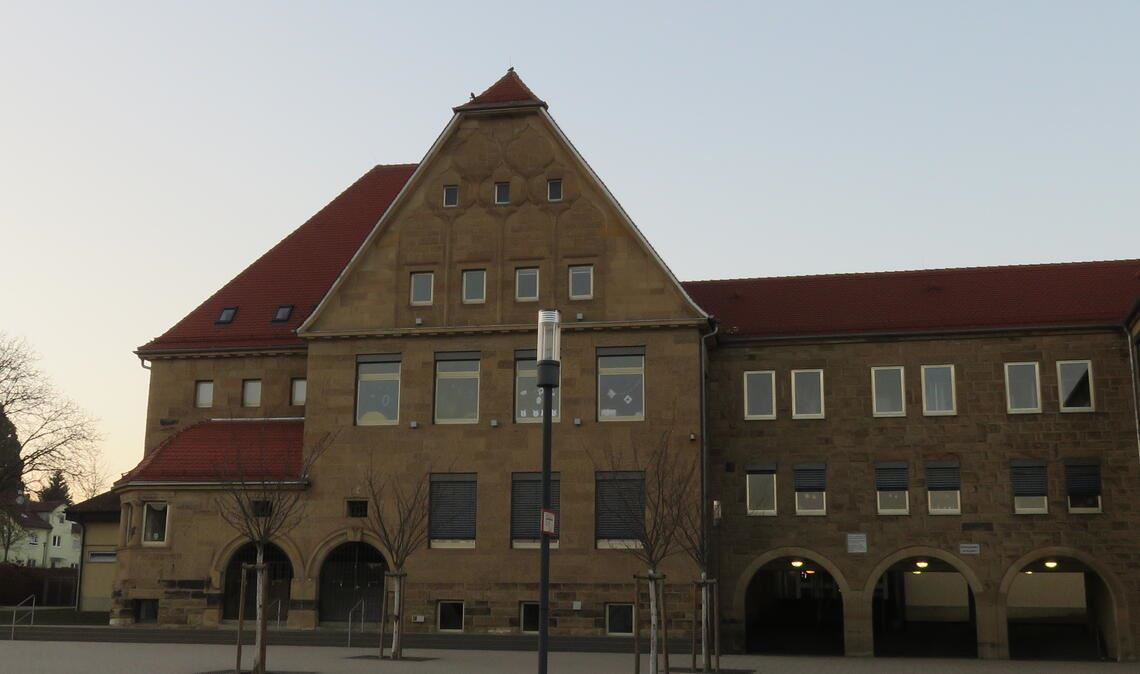Wie wird die Dr. Johannes-Faust-Schule künftig beheizt? Foto: Becker