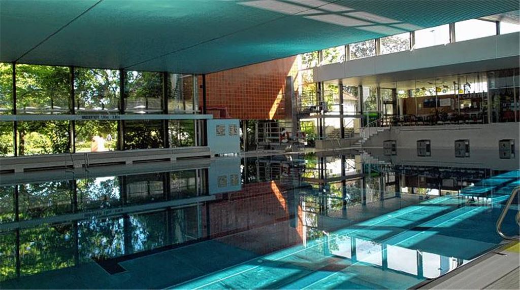 Wieder geöffnet: Im Mühlacker Hallenbad startet heute der reguläre Betrieb – allerdings zu neuen, höheren Preisen.